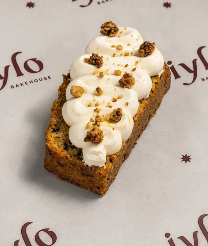 Spiced Carrot & walnut